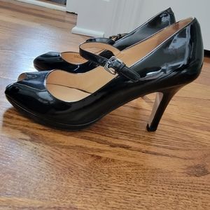 Cole Haan Nike Air heels - black patent, size 6